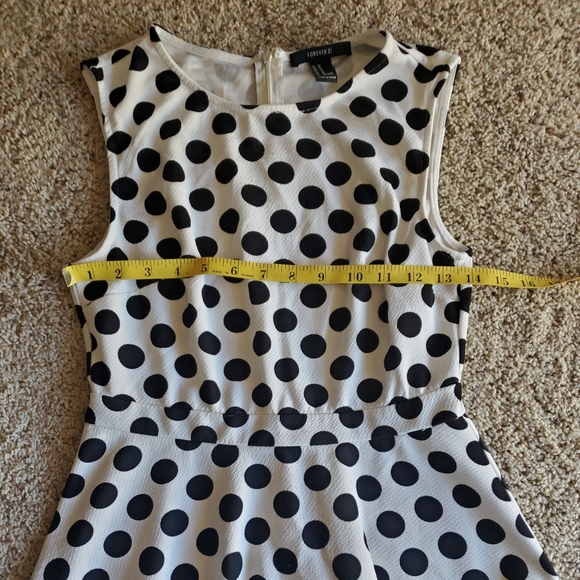 Forever 21 Dolka Dot Dress - Picture 6 of 11